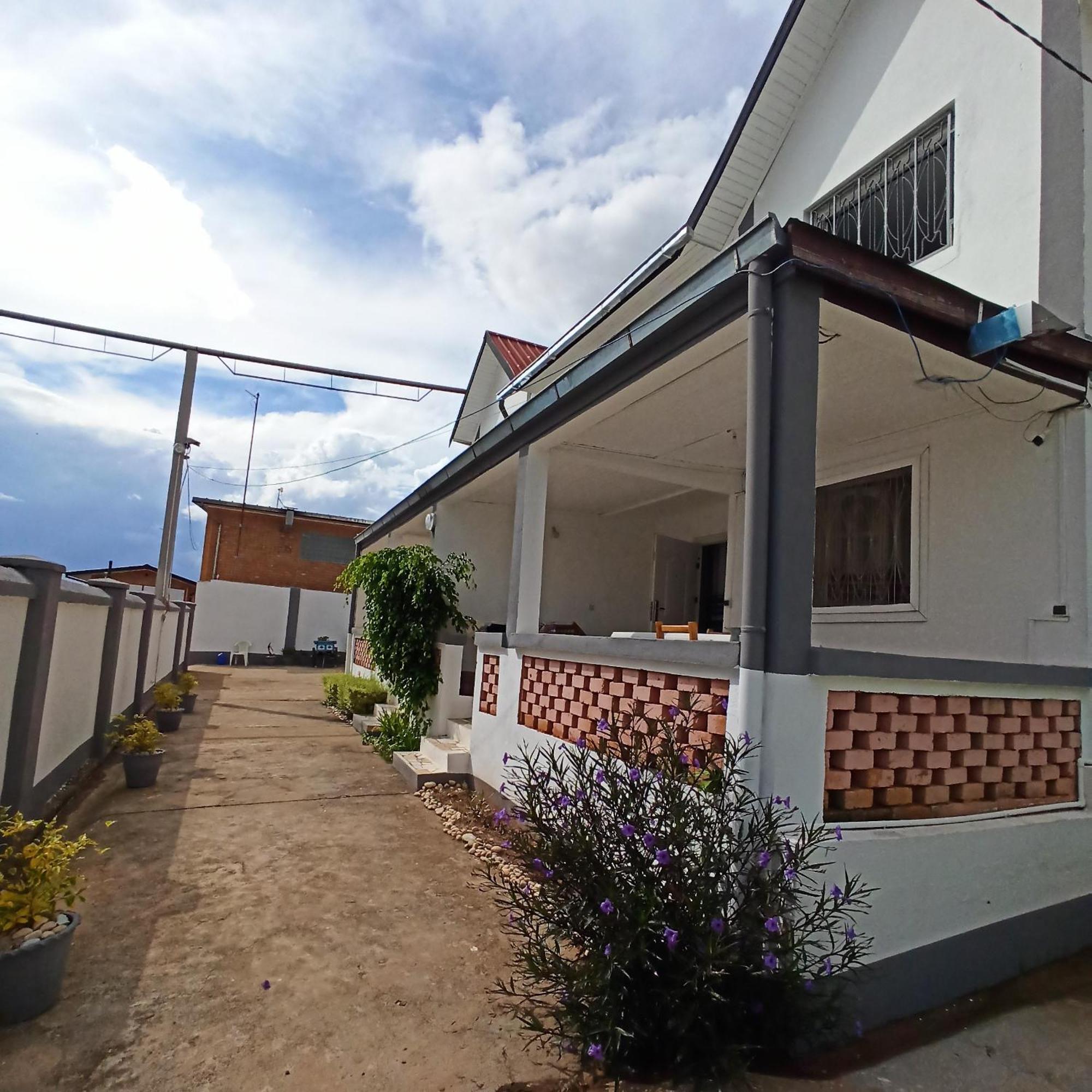 Chez Jeanne Chambre D'Hote Ανταναναρίβο Εξωτερικό φωτογραφία