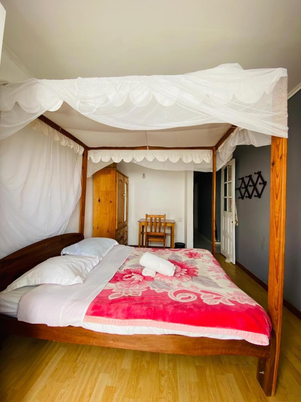 Chez Jeanne Chambre D'Hote Ανταναναρίβο Εξωτερικό φωτογραφία